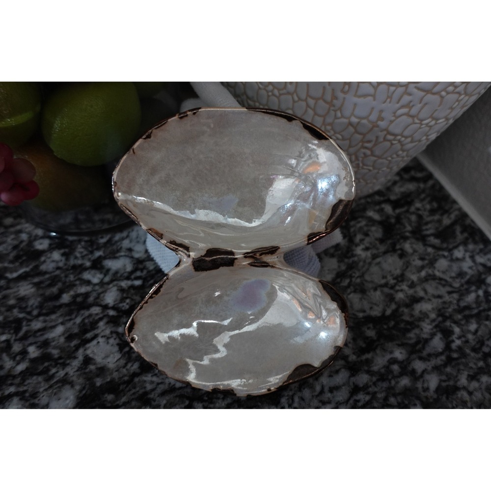 Vintage‎ ceramic clam shape decorative trinkets dish